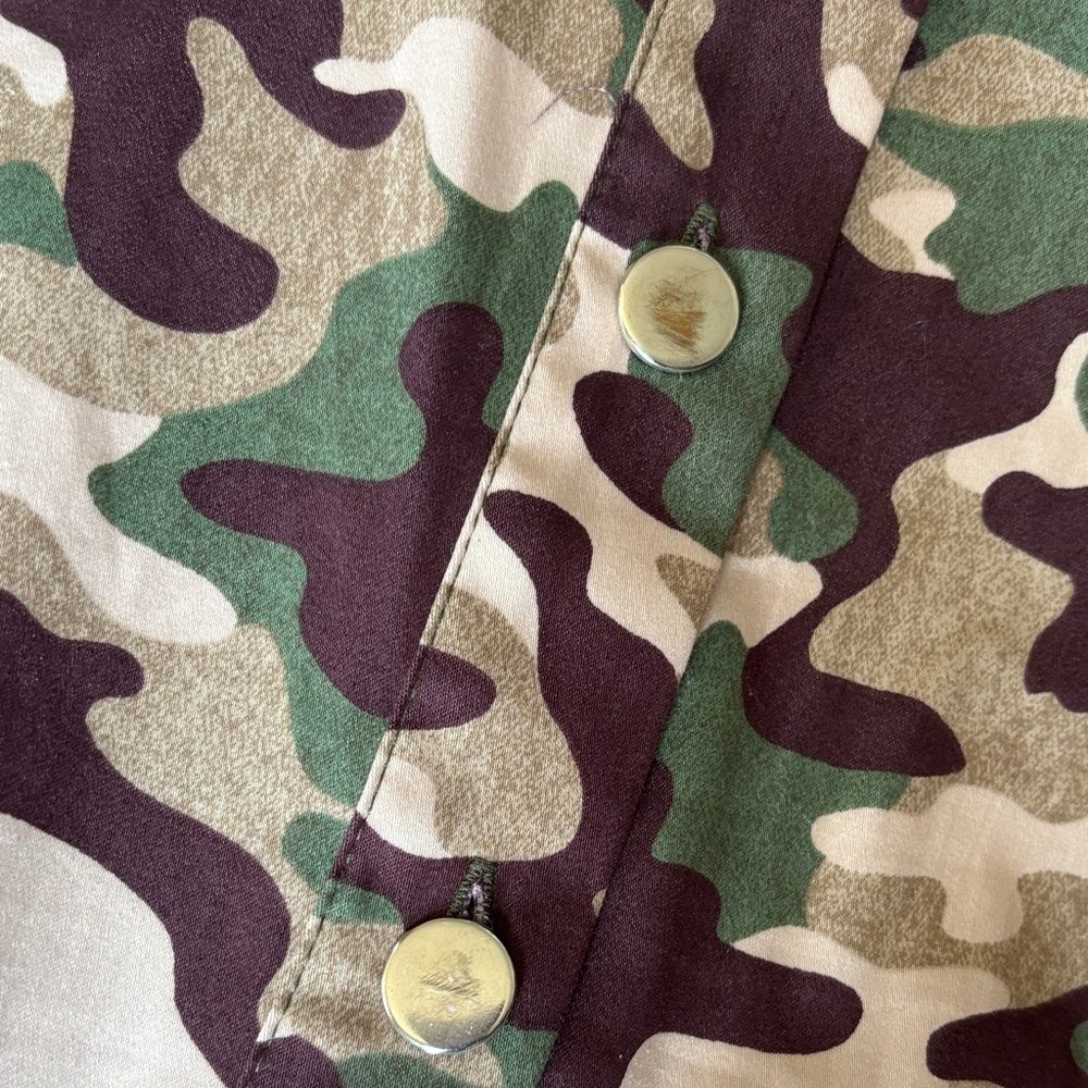 Zara Men's Green Camouflage Button Down Shirt - Picture 6 of 6